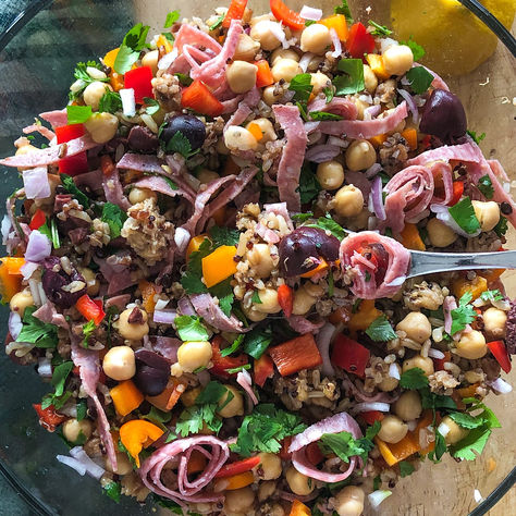 GRAINY MEDITERRANEAN SALAD