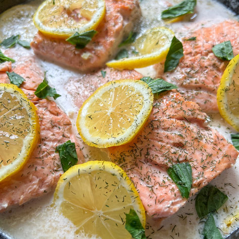 15-MINUTE LEMON COCONUT POACHED SALMON