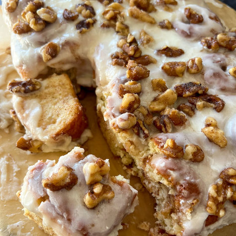 SOFT CINNAMON ROLLS WITH BROWN BUTTER CANDIED WALNUTS