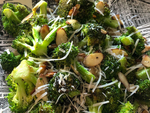 BROCCOLI & ALMONDS
