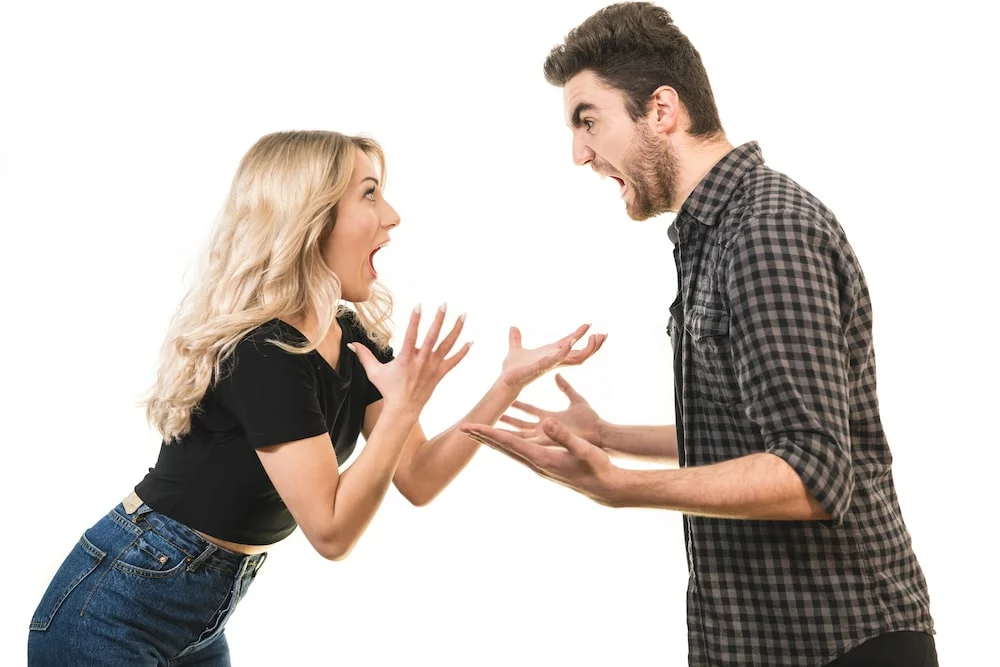 couple dispute relation toxique dispute couple pas heureux