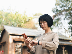 假面社交最危險的地方:你以為在累積人脈,其實在流失人生