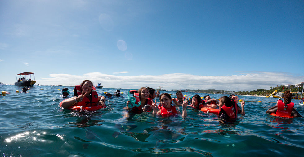 Helmet diving and party yacht package in Boracay