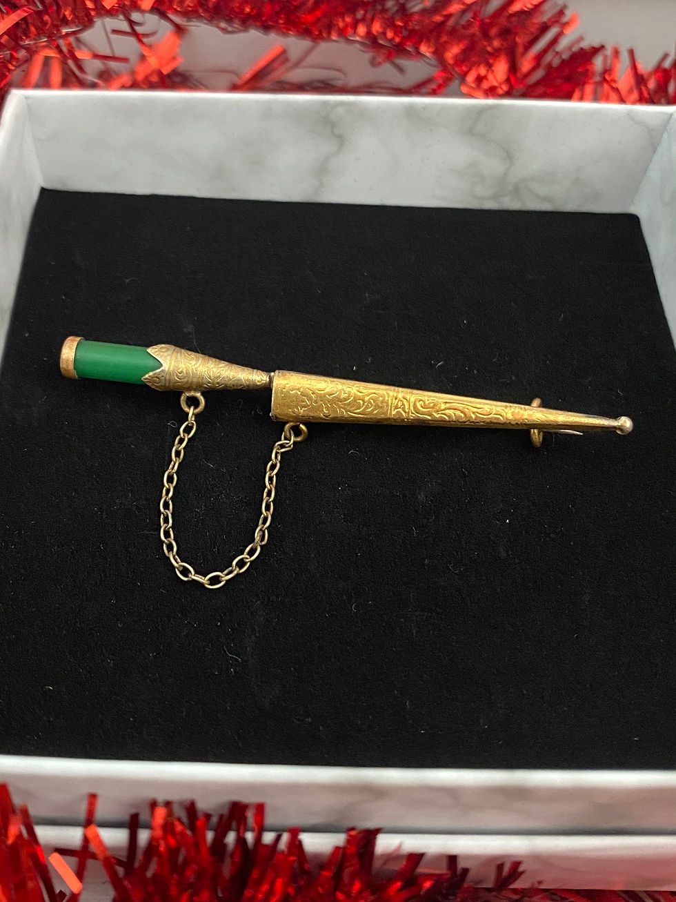 Thumbnail: Corsica Souvenir VENDETTA CORSA Knife Pin