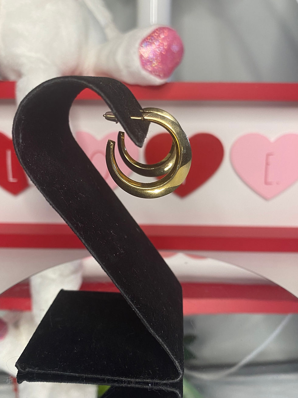 Thumbnail: Retro 10kt Yellow Gold C Hoop Earrings