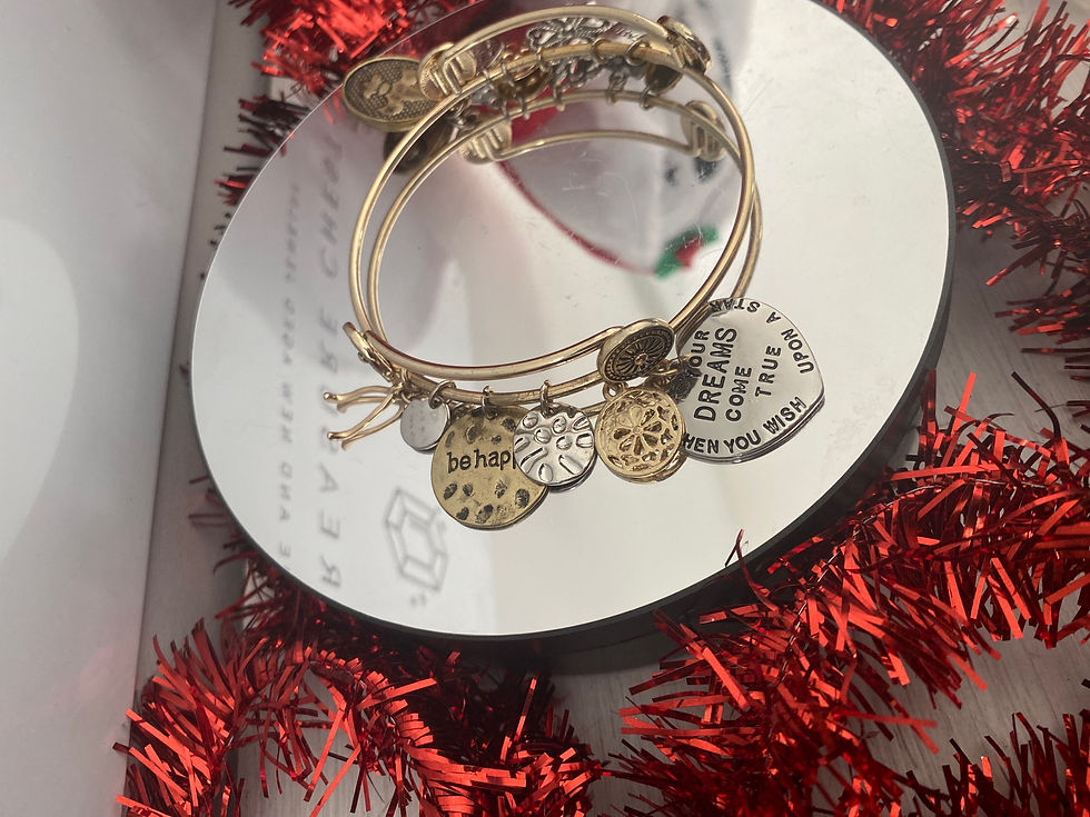 Thumbnail: Gold tone Wish Apon A Star Charm bracelet
