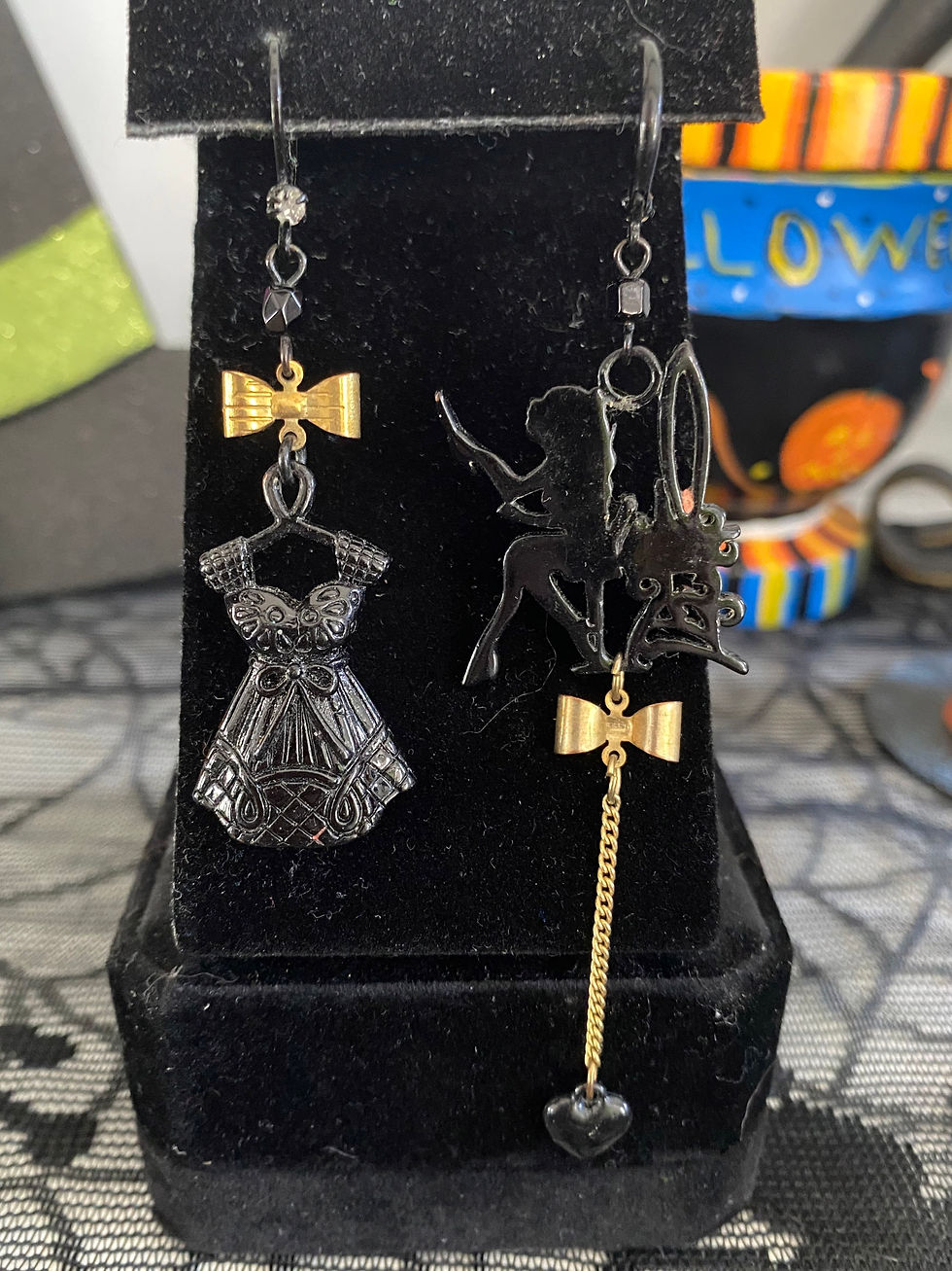 Betsey Johnson Ladies Night out Earrings