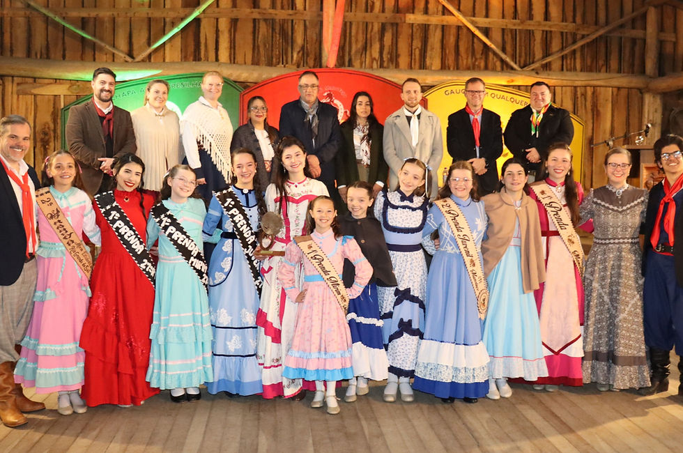 Gramado homenageia Gabriela Thoen Krause com Medalha Farroupilha