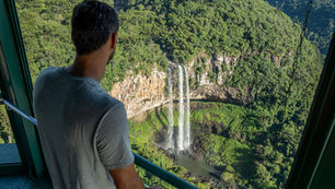 Parque do Caracol disponibiliza observatório com vista exclusiva para a Cascata