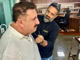 Parque: Ratinho ganha estátua de cera em Foz do Iguaçu e entra para hall de ícones da TV brasileira