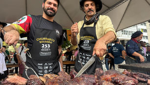 Churrasco Solidário celebra os 253 anos de Porto Alegre