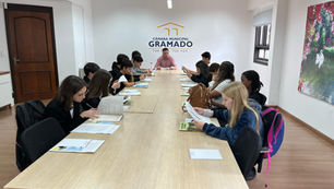 Vereadores Jovens iniciam vivência na Câmara de Gramado