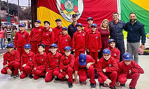 Formando cidadãos responsáveis: O Projeto Bombeiro Mirim em Gramado