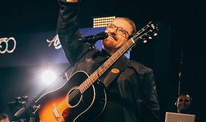 Magia do Natal de Nova Petrópolis traz o cantor Asaph Borba à Serra