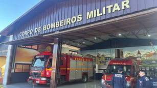 Corpo de Bombeiros de Gramado já está usando novamente a garagem superior do quartel para os caminhões e viaturas mais pesadas, oito anos depois de fissuras na estrutura do prédio terem forçado a mudança dos veículos para a parte de baixo do imóvel. Foto: Divulgação