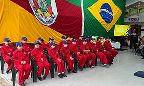  Câmara Municipal de Gramado participou da cerimônia de formatura do projeto Bombeiro Mirim.