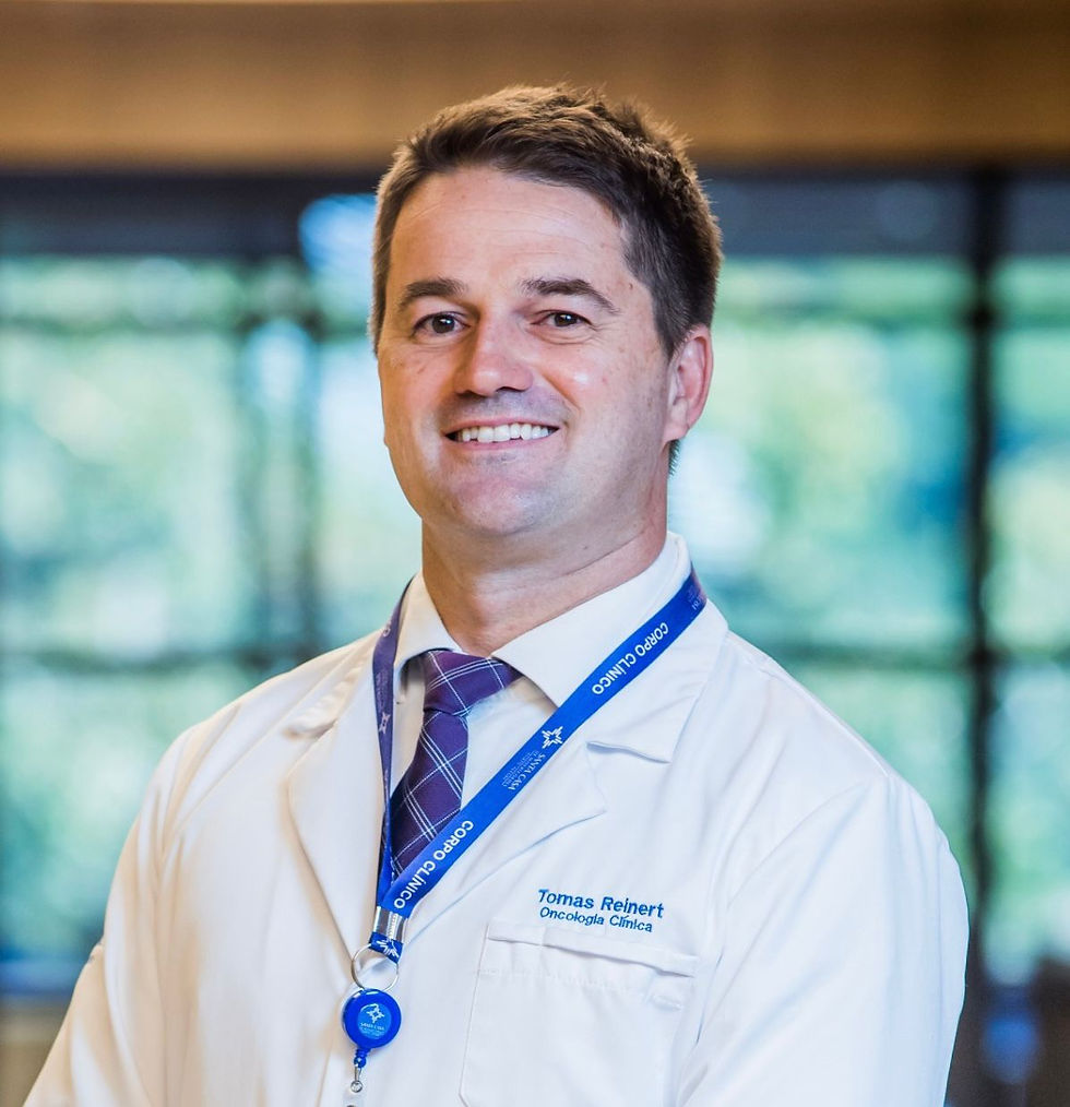 O oncologista Dr. Tomás Reinert reforça que essa abordagem melhora a adesão ao tratamento, a saúde mental e física, e pode até aumentar a sobrevida. Crédito: Divulgação