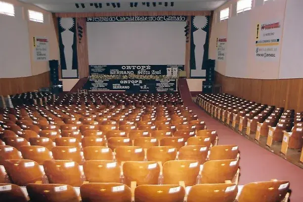 Cinema Embaixador, Gramado, RS. Imagem de arquivo - Jorna Pioneiro