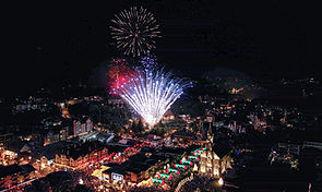 Gramado prepara virada com queima de fogos de 8 minutos,  simulador de neve e festa na Rua Coberta 