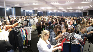 Bazar Claudia Bartelle & Friends chega à 7ª edição em Porto Alegre com expectativa de recorde de vendas