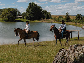 Lazer: Brocker Turismo apresenta imersão na cultura gaúcha com passeio a cavalo na Fazenda da Serra