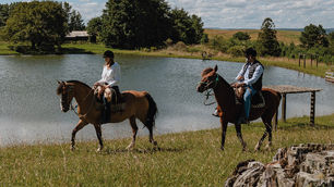 Lazer: Brocker Turismo apresenta imersão na cultura gaúcha com passeio a cavalo na Fazenda da Serra
