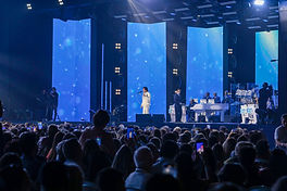 "Entre a tradição e o futuro: Gramado vive dias de Ilusionismo, o Especial de Roberto Carlos e um show histórico com 1.100 Drones"