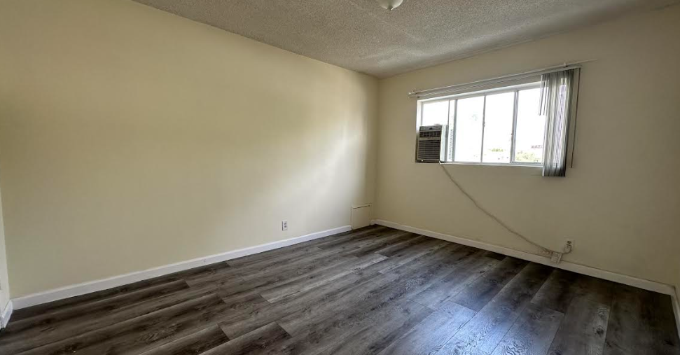 Sycamore Apartment for Rent 1B | 1B