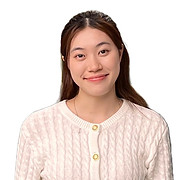 Lea’s headshot.jpg