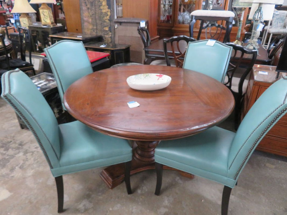 Distressed Look Top Pedestal Dining Table Set $575.00