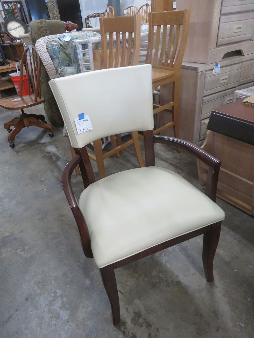 Bernhardt Cream Color chairs set of 5 $360.00