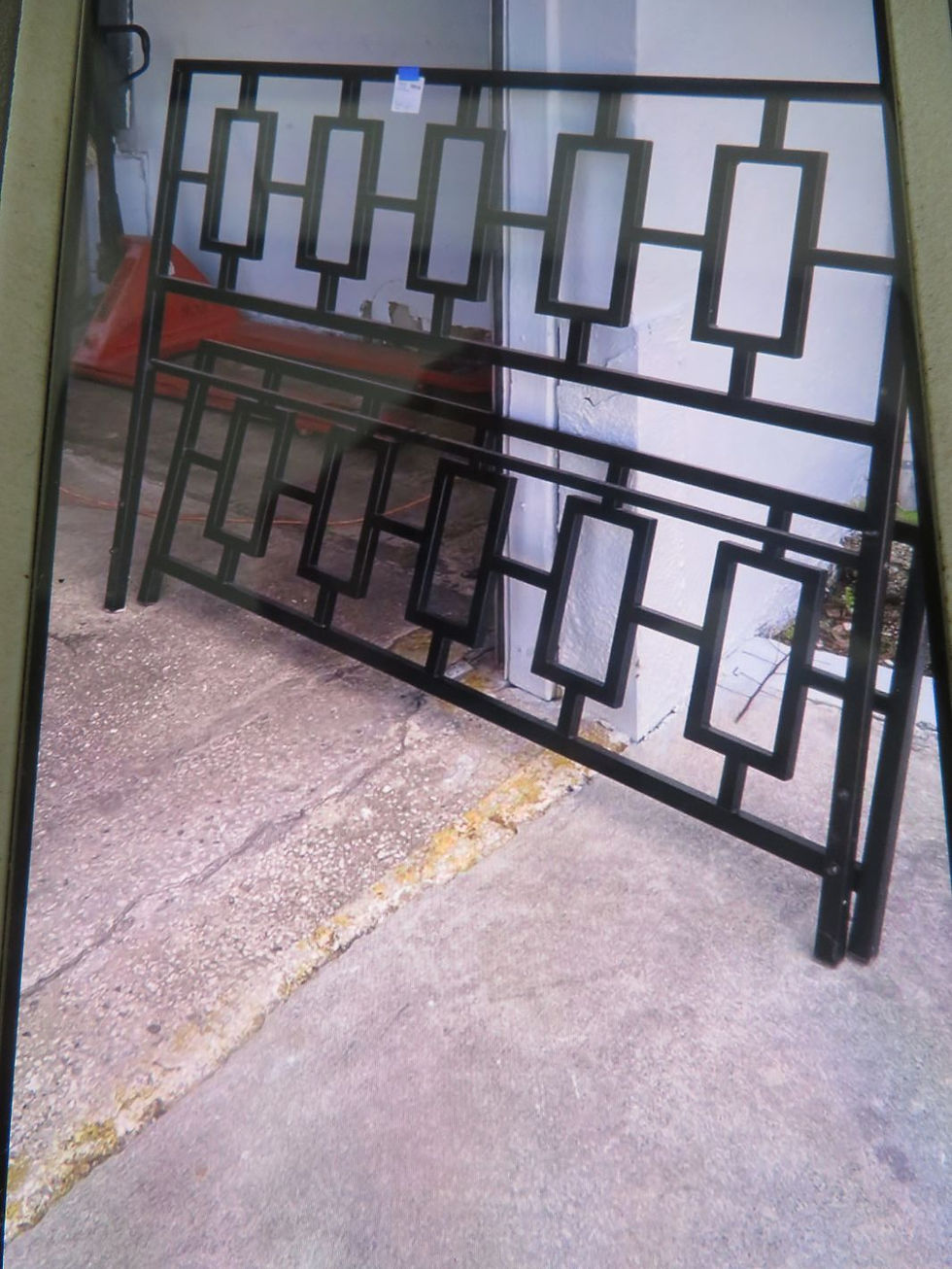Queen Size Black Metal Bed frame $50.00
