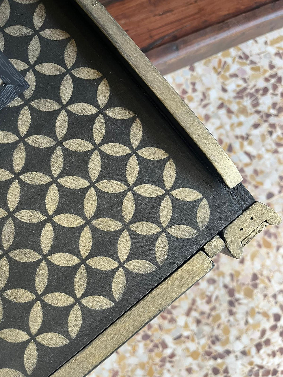 Miniatura: Comodino nero