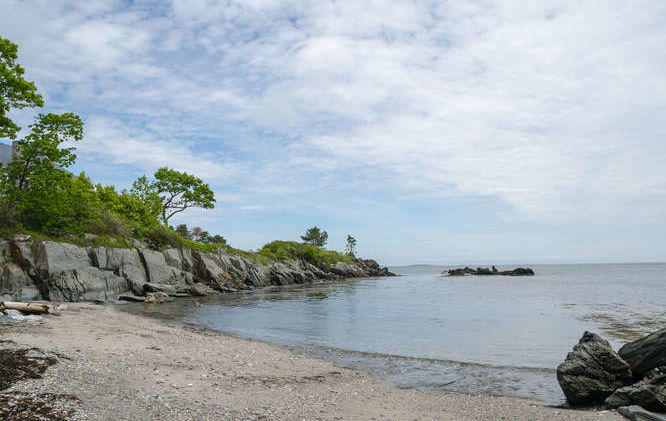 402 Pulpit Rock Rd Cape-small-016-Waterfront-666x442-72dpi-3baddd-public_fullsize.jpg