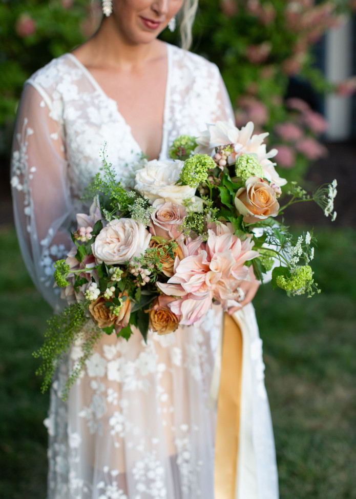 photo shoot bouquet laurie andrews design