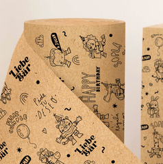 Papel de regalo diseñado e ilustrado con personajes infantiles para la empresa Liebe Bar.