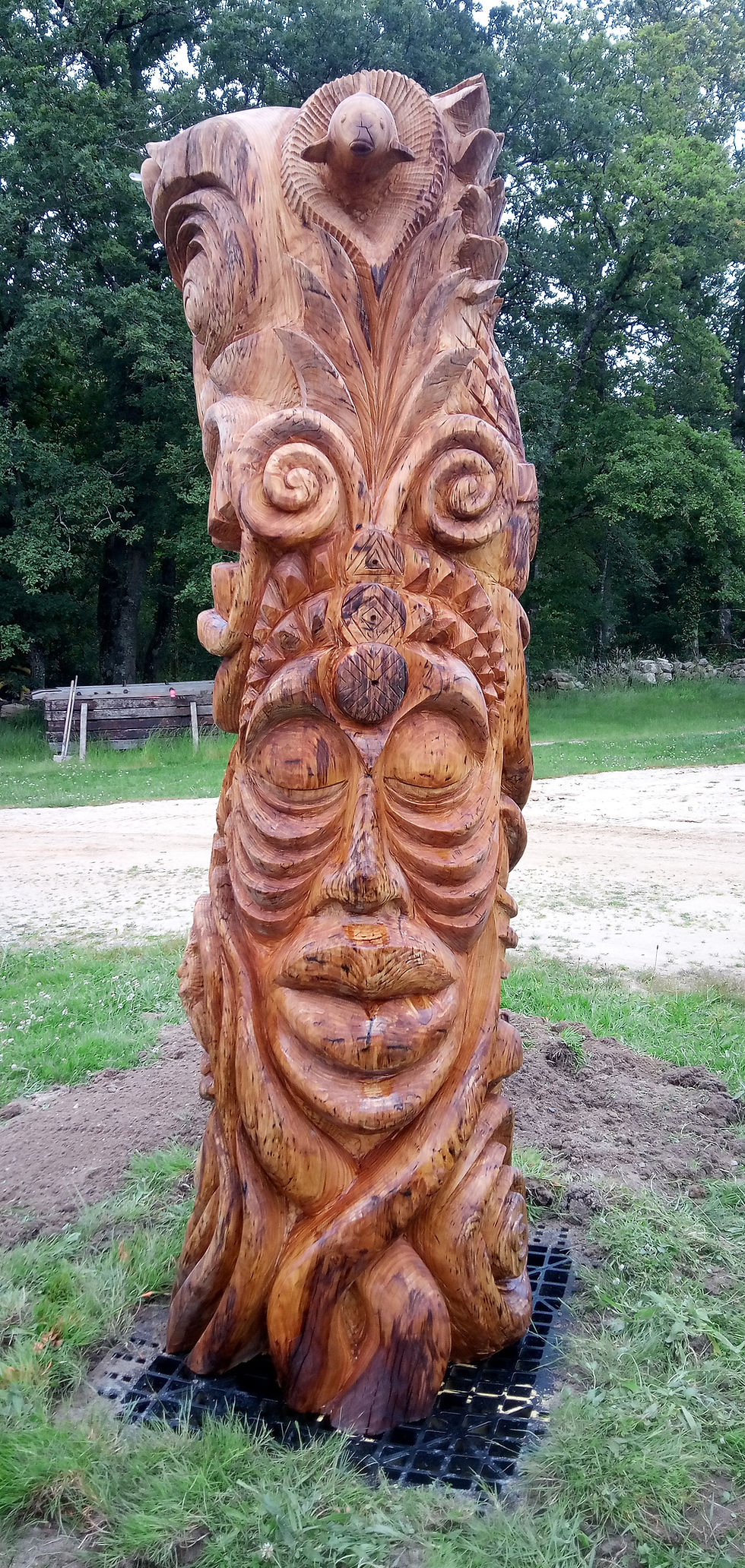 totem 3 visages