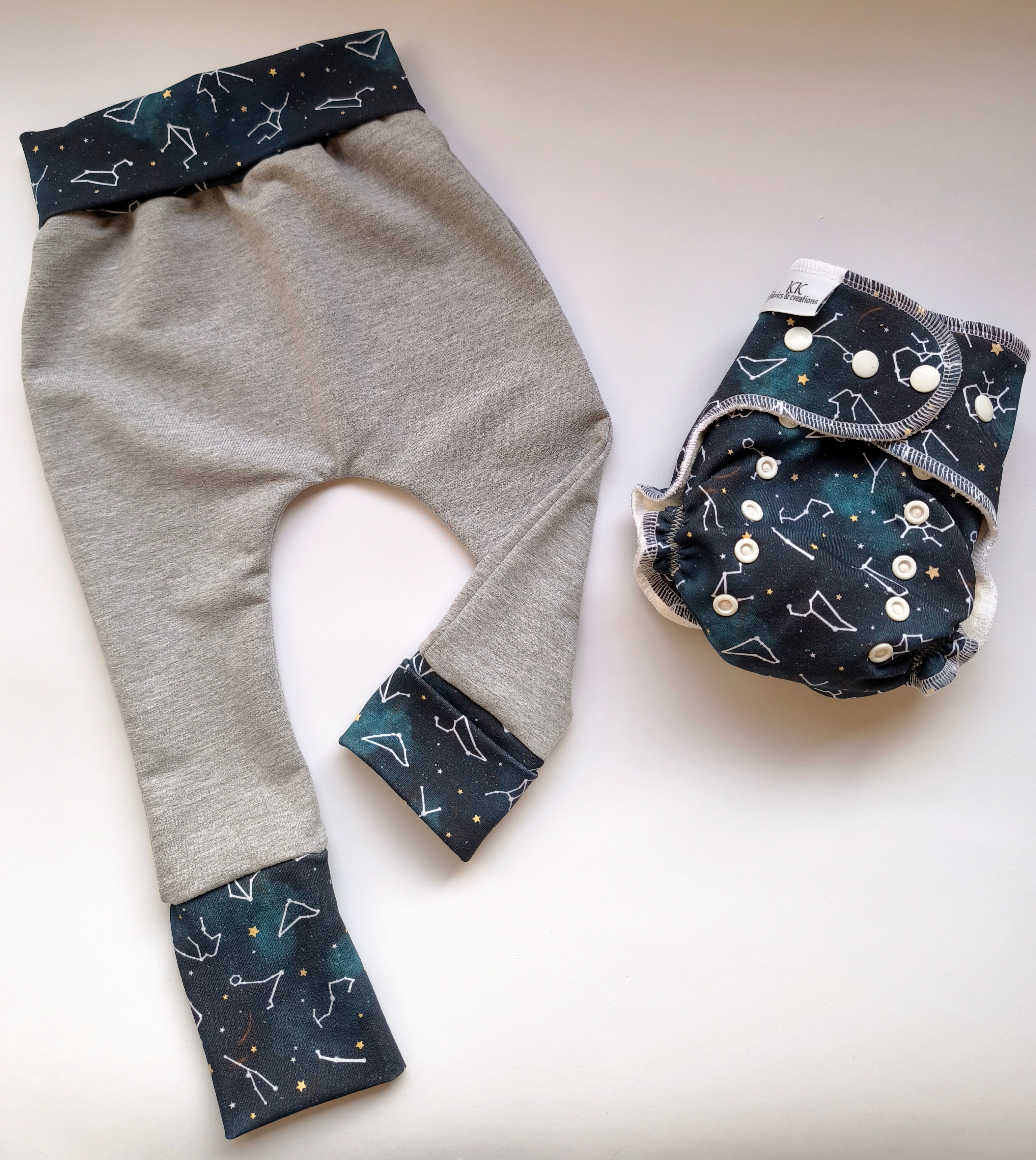 Set GROW WITH ME HLAČICE + pelena, space 