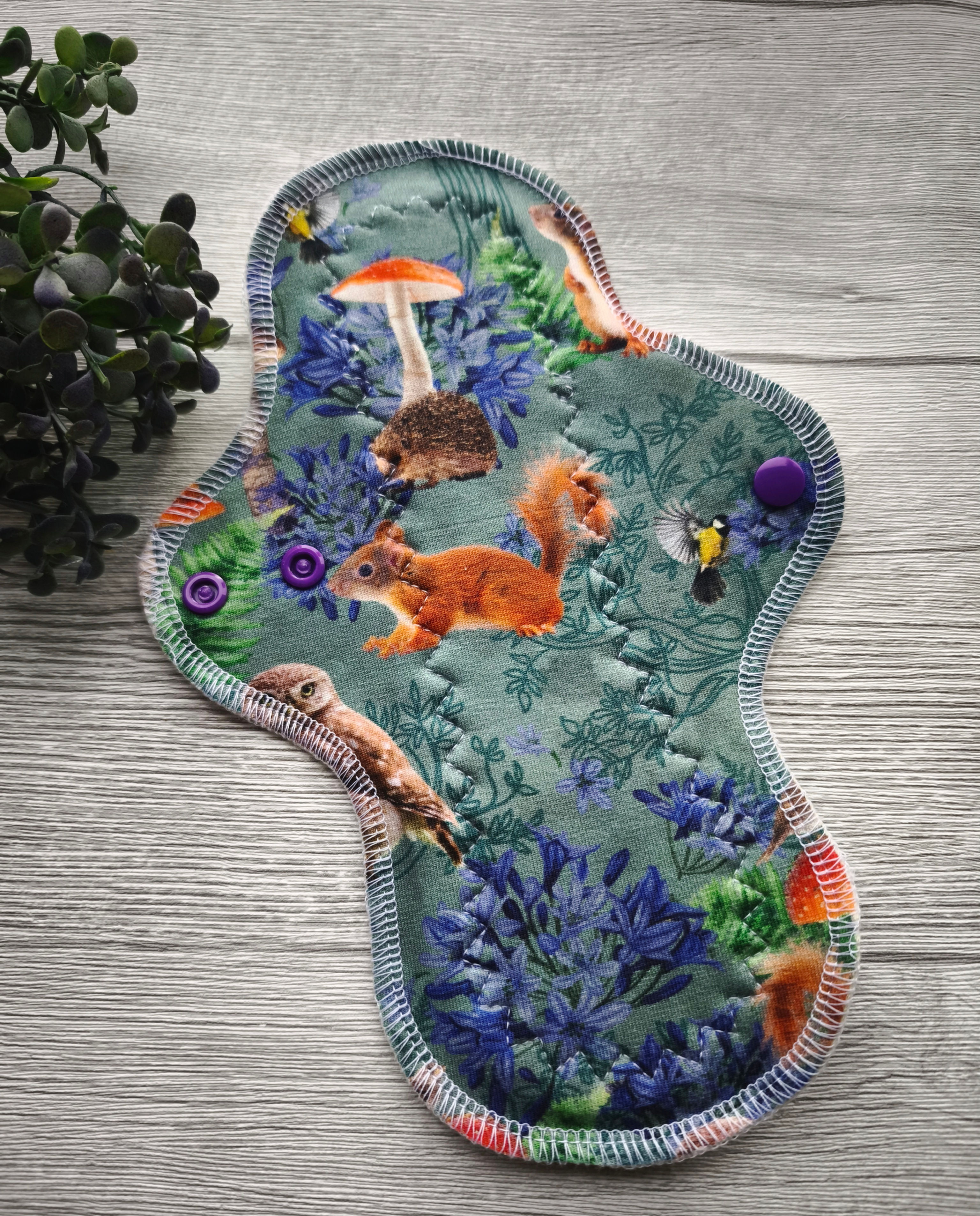 PU 26cm menstrualni curvy, deep in the forest