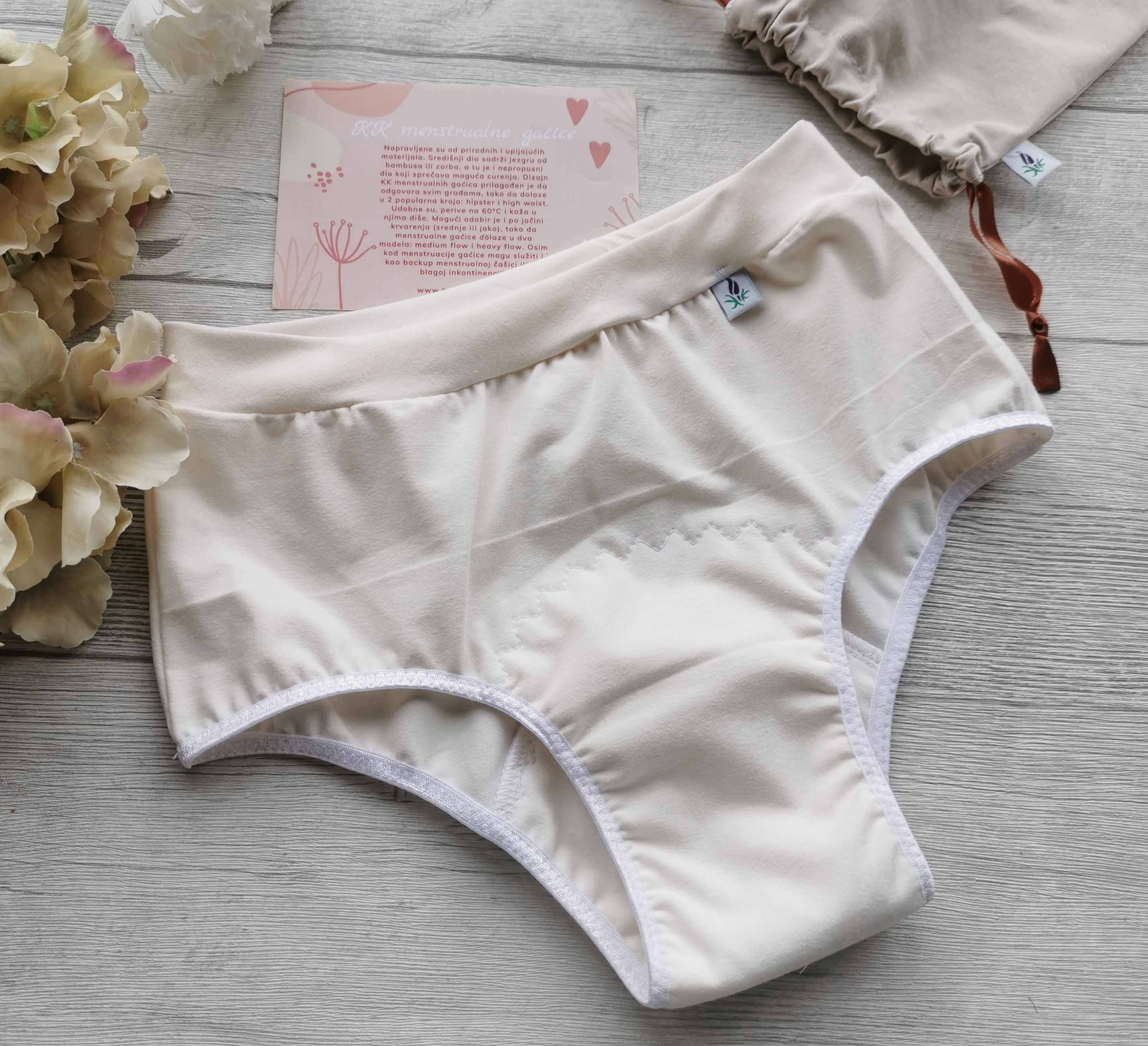 Menstrualne gaćice high waist, bijele