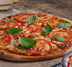 Pizza recién horneado