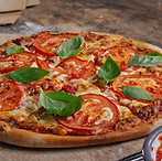 Pizza recentemente cozida