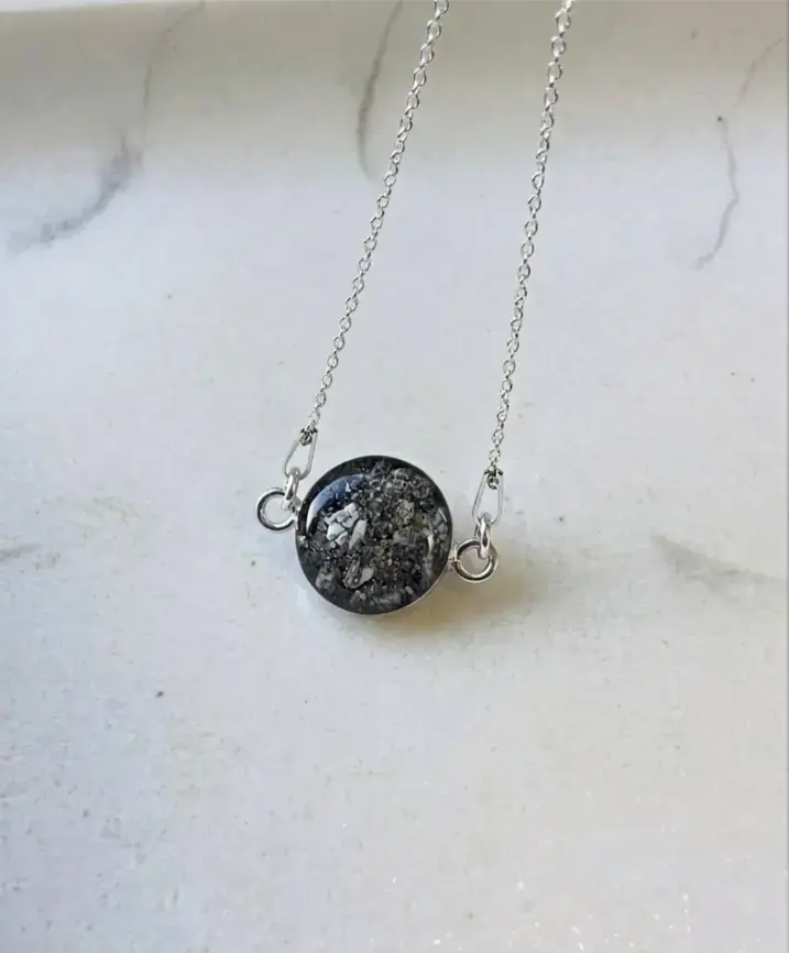 Erinnerungsschmuck Asche Armband in Edelstahl, Sterlingsilber oder Echtgold, angefertigt in Österreich