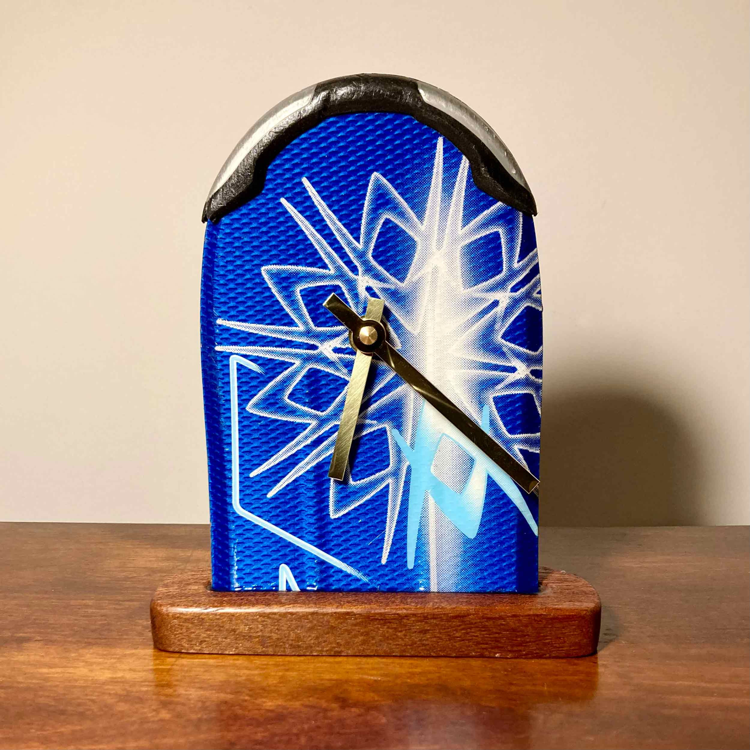 Ski Clock Volkl – Powder Day