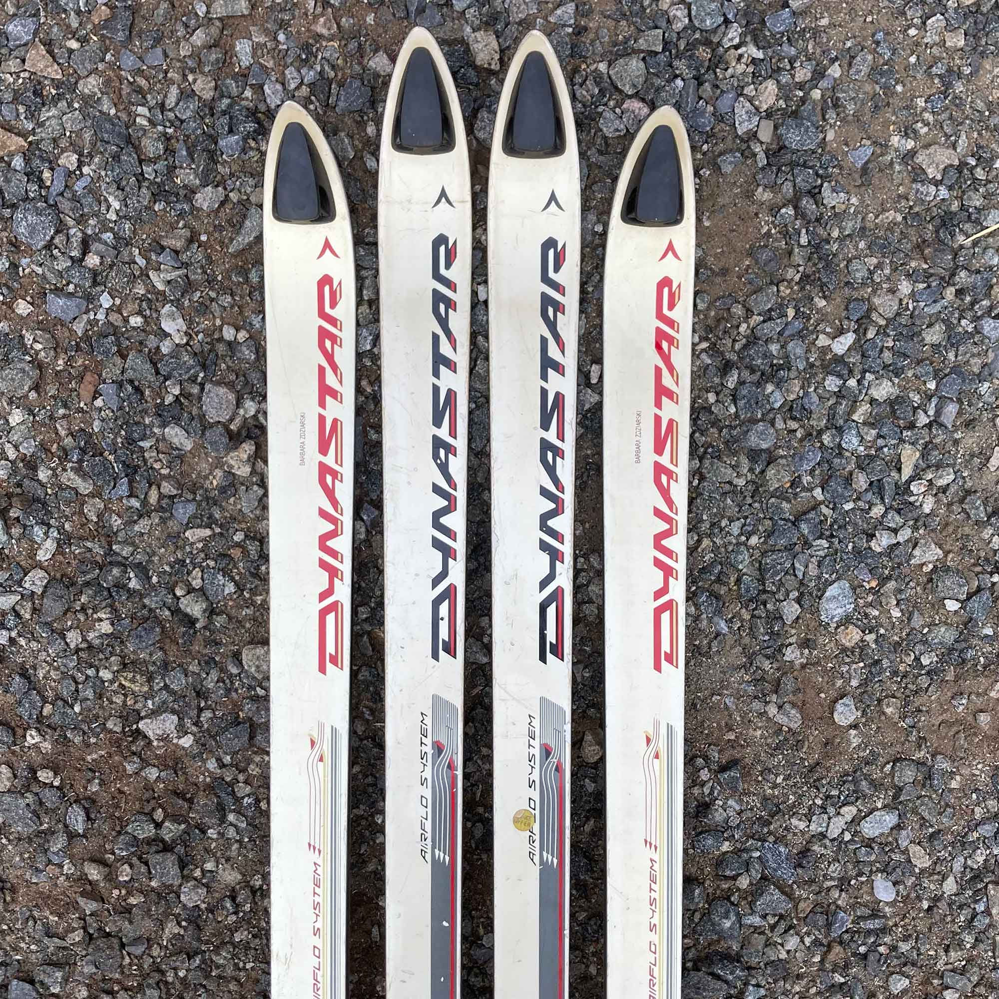 Made-to-Order Alpine Downhill Kids Ski Chair – Gold Dynastar