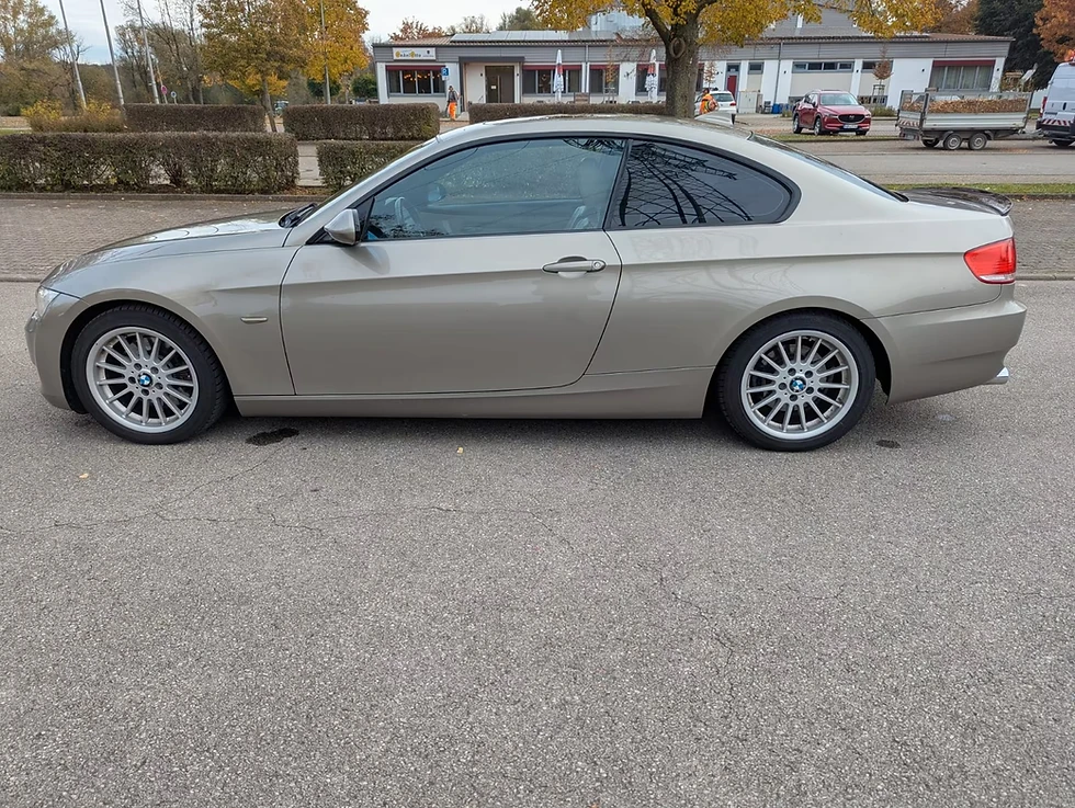 Miniature : BMW 325i COUPE E92 218ch BOITE MANUELLE