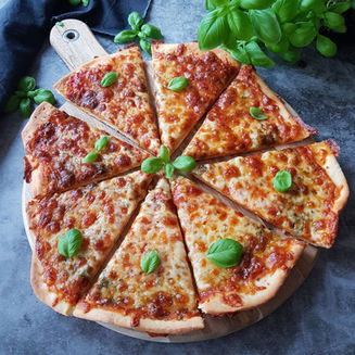 Pizza Mozzarella (TM)