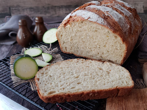 Zucchini Brot (TM)