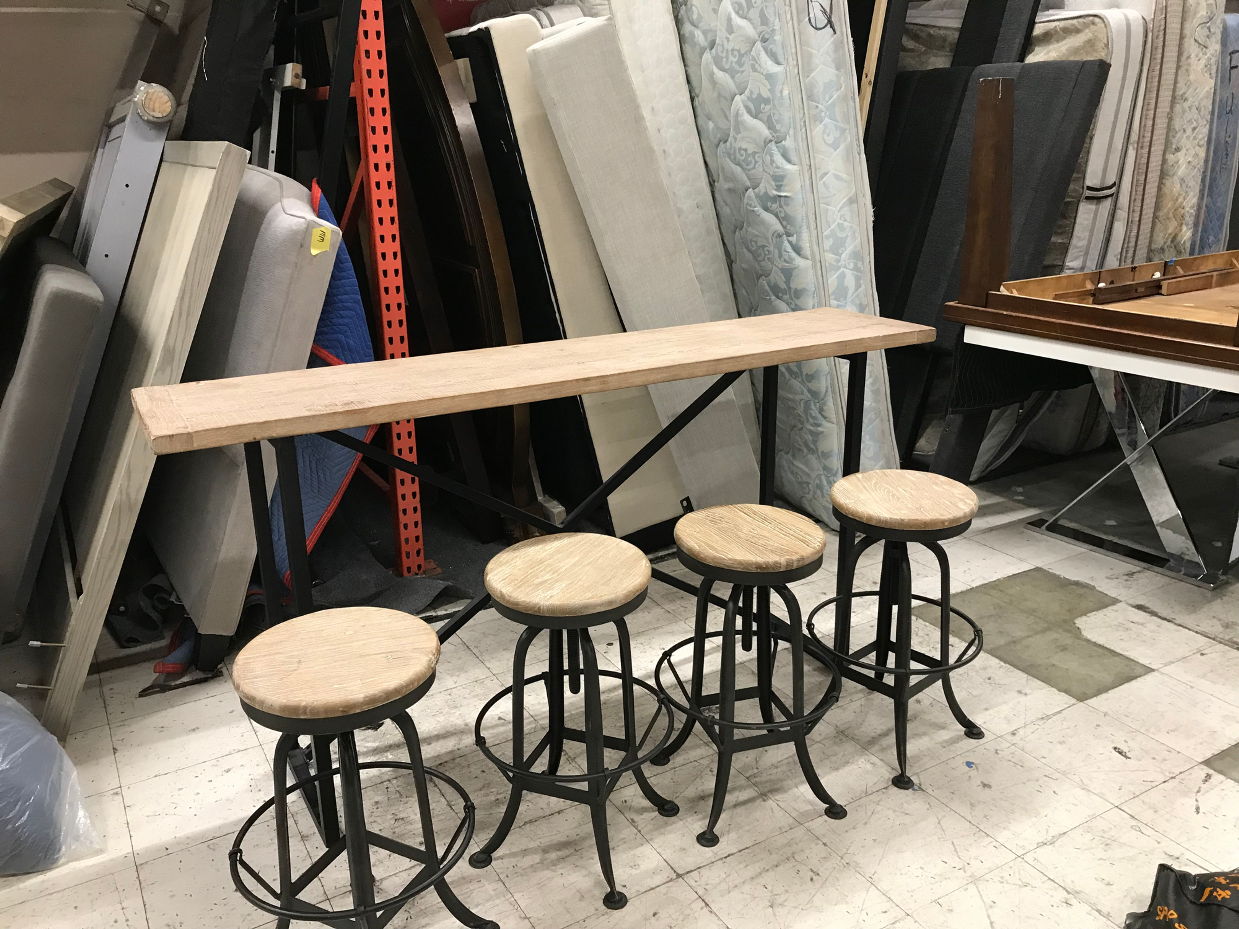 LANDON COUNTER HEIGHT TABLE AND 4 BARSTOOLS
