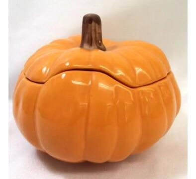 PUMPKIN BOWL FROM POTTERY BARN